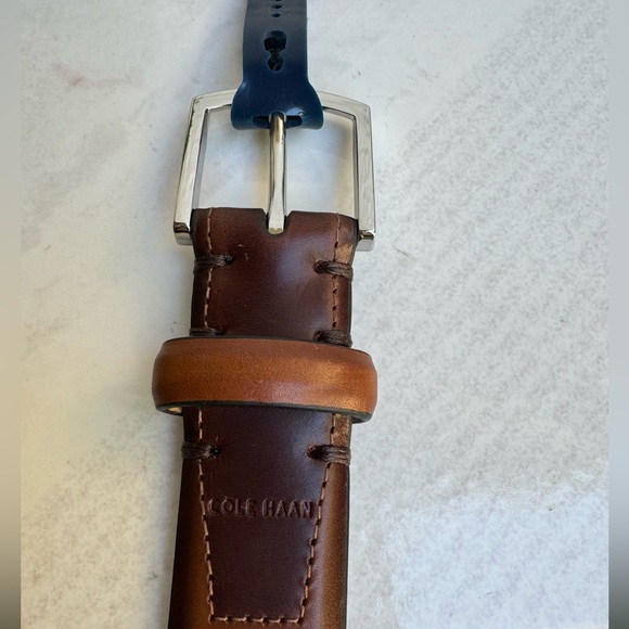 Cole Haan
Men's Harrison Grand Leather Belt Tan New with tags - Picture 9 of 12